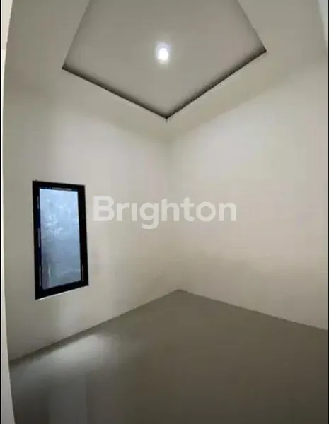 image RUMAH GRESS 2KT, CARPORT 2 MOBIL, HARGA NEGO (4)