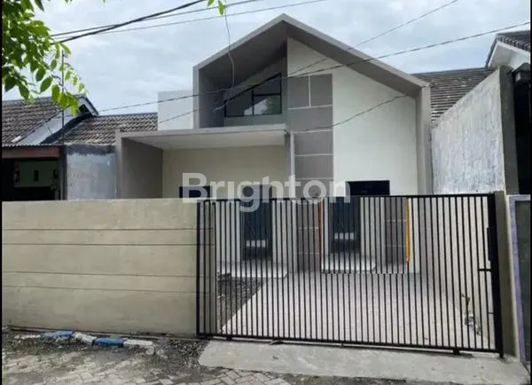 image RUMAH GRESS 2KT, CARPORT 2 MOBIL, HARGA NEGO (1)