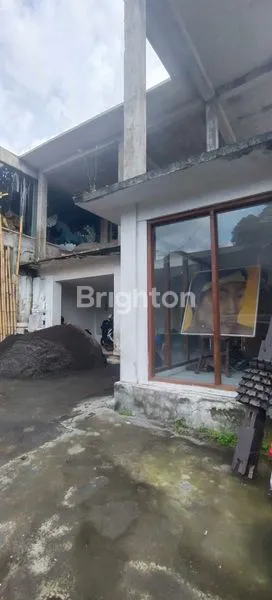 image BANGUNAN 3 LANTAI SEMI FINISHING LOKASI PREMIUM MAS UBUD (3)