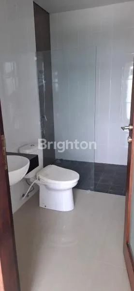 image DISEWAKAN RUMAH DENGAN 5 KSMAR TIDUR DI JIMBARAN/ FOR RENT 5 BED ROOMS IN JIMBARAN (6)