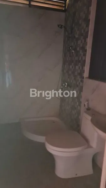 image DISEWAKAN RUMAH BERGAYA VILA DI PANJER, LINGKUNGAN TENANG (5)