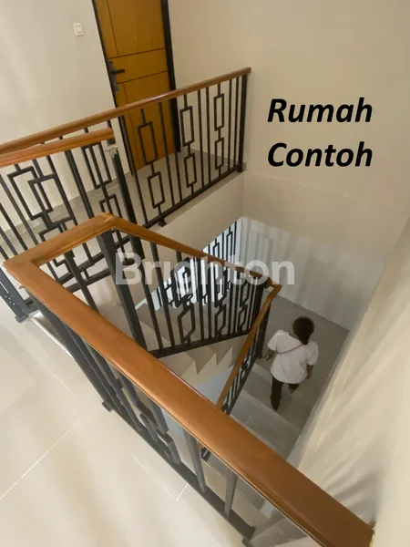 image DIJUAL RUMAH 2 LANTAI – CLUSTER VENESIA, SENTUL CITY - RUMAH BARU RENOVASI (4)