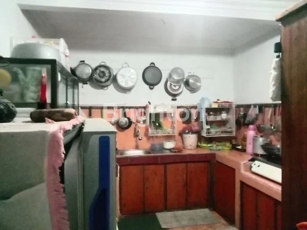 image DIJUAL RUMAH NYAMAN DAN STRATEGIS DI DEPOK II TENGAH (8)