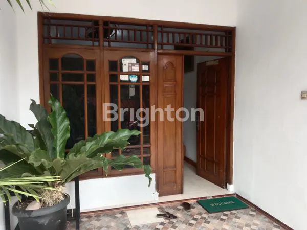 image DIJUAL RUMAH NYAMAN DAN STRATEGIS DI DEPOK II TENGAH (4)