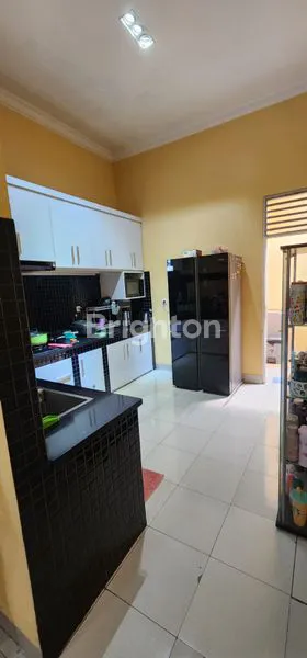 image RUMAH CANTIK DAN TERAWAT DIJAKARTA SELATAN  (3)