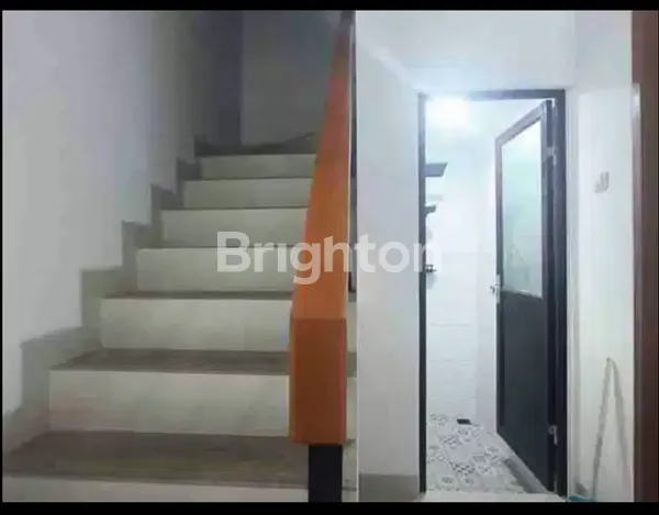 image RUMAH DIJUAL DI KOMPLEK JATINEGARA INDAH JAKTIM (4)