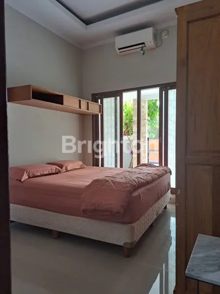 image RUMAH ASRI DAN NYAMAN 2 LANTAI DI LOKASI STRATEGIS 50 M DARI JALAN BYPASS NGURAH RAI DENPASAR BALI (5)
