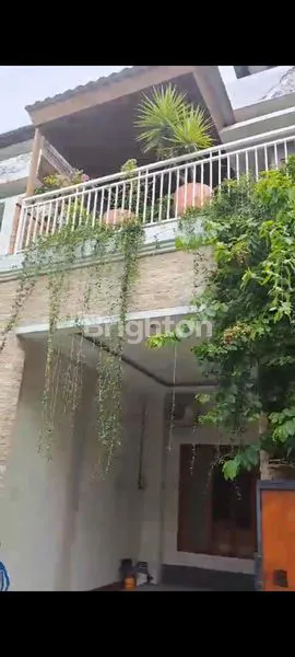 image RUMAH ASRI DAN NYAMAN 2 LANTAI DI LOKASI STRATEGIS 50 M DARI JALAN BYPASS NGURAH RAI DENPASAR BALI (1)