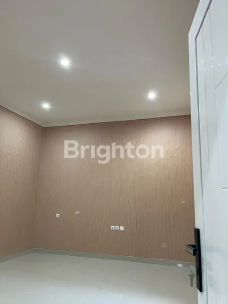 image *DIJUAL RUMAH DALAM KOMPLEK  PERUMAHAN IMPERIAL GADING PELINDO 2, JAKARTA UTARA..*\N(KODE RMRG2878)\N (4)