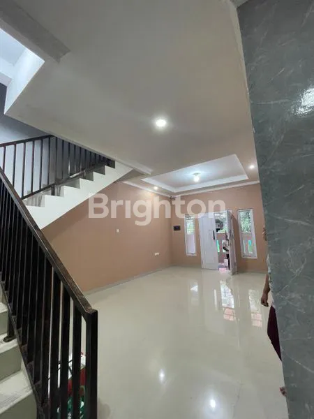 image *DIJUAL RUMAH DALAM KOMPLEK  PERUMAHAN IMPERIAL GADING PELINDO 2, JAKARTA UTARA..*\N(KODE RMRG2878)\N (5)