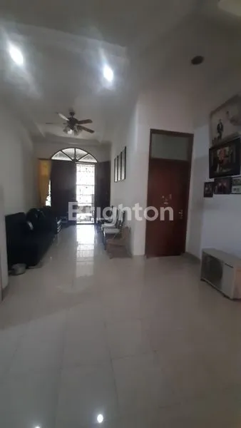 image RUMAH MEWAH 2 LANTAI STRATEGIS  , BEBAS BANJIR DI JANTUNG KOTA PLUIT - JAKARTA UTARA (2)