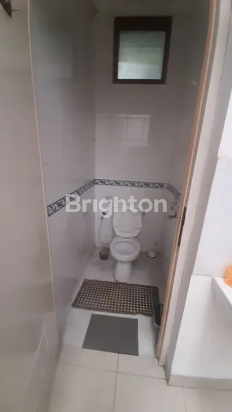 image RUMAH MEWAH 2 LANTAI STRATEGIS  , BEBAS BANJIR DI JANTUNG KOTA PLUIT - JAKARTA UTARA (4)