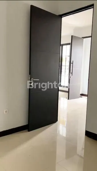 image RUMAH MINIMALIS MODERN DI PONDOK MUTIARA SIDOARJO (3)