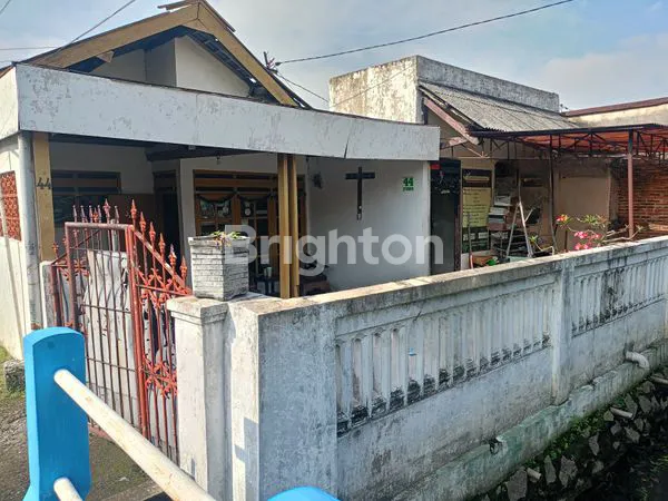 image DIJUAL TANAH DAN BANGUNAN KOS HOOK (1)