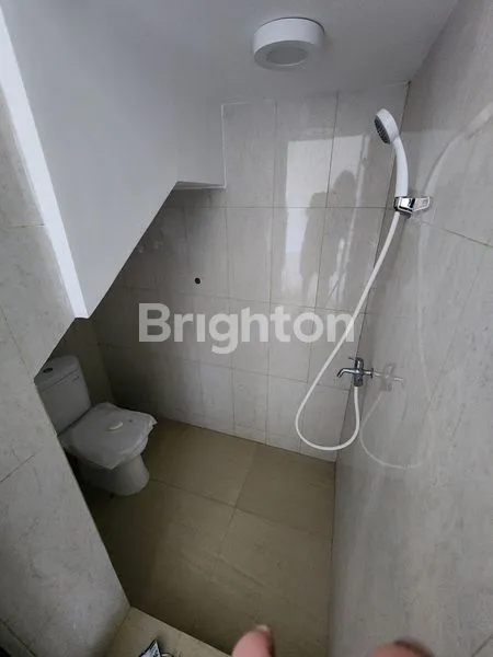 image  RUMAH BARU 2 LANTAI DI BULUH INDAH (6)