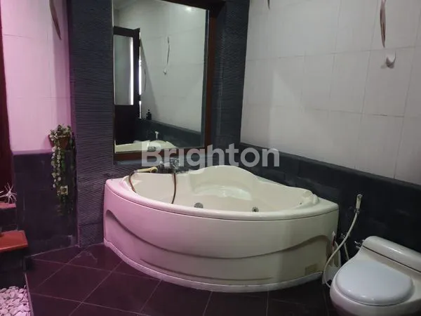 image RUMAH SEMI FURNISH, KOLAM RENANG PRIBADI & GARASI 2 MOBIL (8)