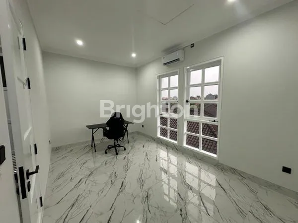 image ELEGANT AMERICAN CLASSIC HOUSE 2 BEDROOM FOR RENT IN GUNUNG SALAK KROBOKAN BALI (1)