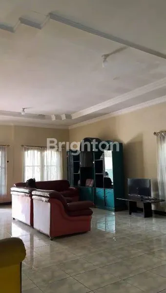 image  VILLA KOMERSIAL SHM DI JALAN RAYA TRUNOJOYO KOTA BATU – NOL JALAN UTAMA, COCOK INVESTASI & USAHA (3)