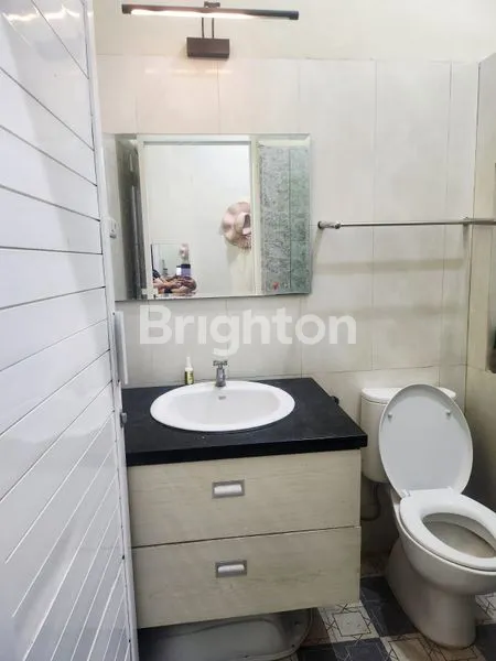 image DIJUAL RUMAH LUAS FULL FURNISHED LEGA SISA TANAH MASIH LUAS AREA CEMOROKANDANG SELANGKAH KE TOL SAWOJAJAR KOTA MALANG (7)