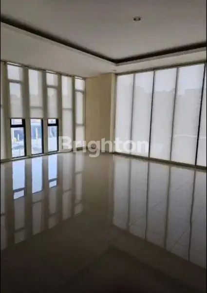 image GEDUNG KOMERSIAL STRATEGIS - JALAN RAYA - BINTARO (6)