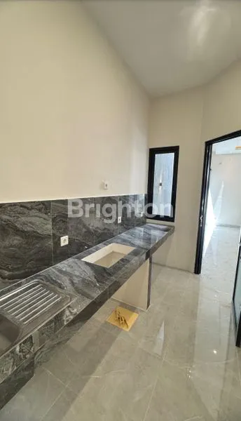 image RUMAH BARU GRESS CITRALAND WOODLAND SURABAYA BARAT – 2 LANTAI, 4+1 KT, HADAP UTARA (5)