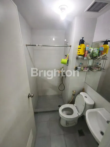 image APARTEMEN FURNISH, 2 KT, VIEW KOLAM RENANG, SEWA (4)