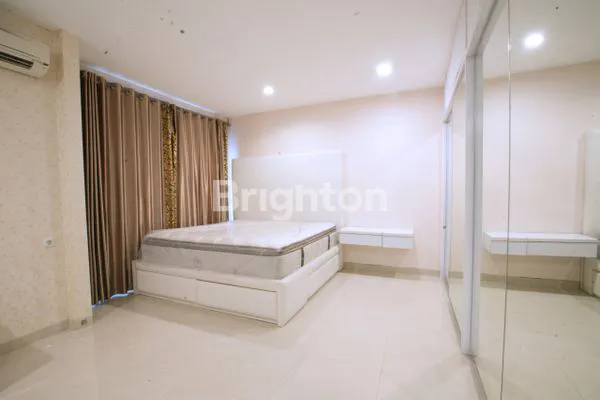 image RUMAH MINIMALIS  DI PERUMAHAN GADING ARCADIA  SEMI FURNISH (2)