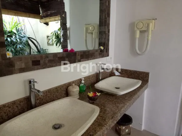 image DIJUAL VILLA MEWAH DI MERTASARI SANUR (6)