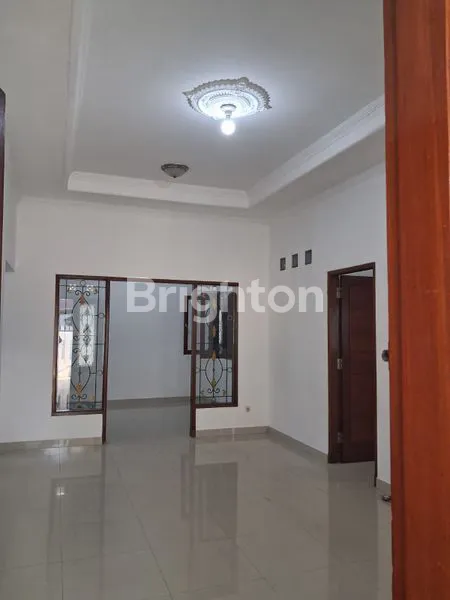 image DIJUAL RUMAH CANTIK POSISI HOEK,FULL RENOVASI – BINTARA (LOKASI STRATEGIS)  (3)