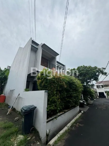 image RUMAH CANTIK 4 KT DI BALEKEMBANG, DEKAT STASIUN KRL (2)