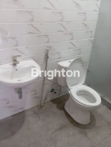 image DISEWAKAN RUMAH AREA TANAH LOT (3)