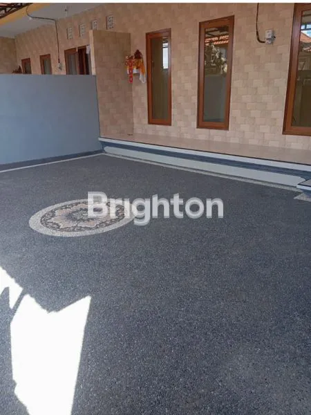 DISEWAKAN RUMAH AREA TANAH LOT