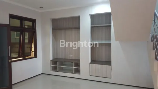 image RUMAH 2 LANTAI MURAH DI BUKIT DIENG MALANG (4)