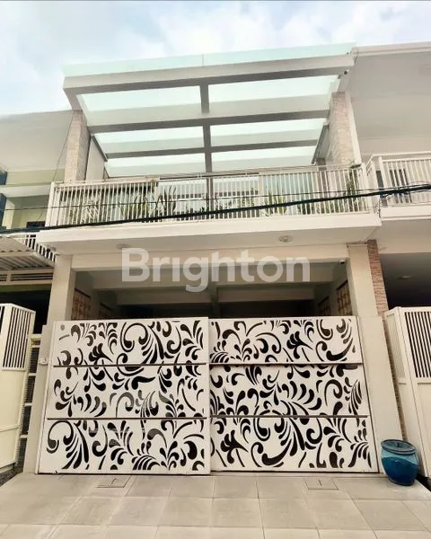 image RUMAH TERAWAT 2 LANTAI PLOSO TIMUR, TAMBAKSARI, SURABAYA TIMUR.\NSTRATEGIS DEKAT RAYA KALIJUDAN - KENJERAN - BRONGGALAN - KAPAS KRAMPUNG - MERR - DHARMAHUSADA INDAH, DLL.\N (1)