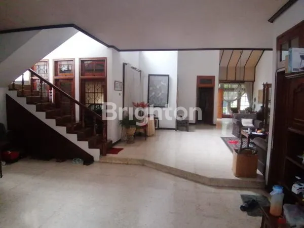 image PERUMAHAN GAYUNGSARI 2 LANTAI SIAP HUNI DAERAH SURABAYA (3)