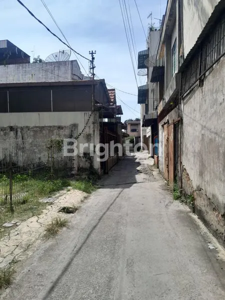 image RUMAH LUAS 11KT, LOKASI PREMIUM MEDAN (8)