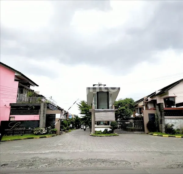 image RUMAH JL KARYA WISATA MEDAN - PERUMAHAN LUXOR - SIAP HUNI (2)