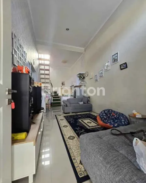 image HARGA DI BAWAH PASAR VILLA FULL PERABOT HARGA DI BAWAH PASAR DI WAGIR MALANG (7)