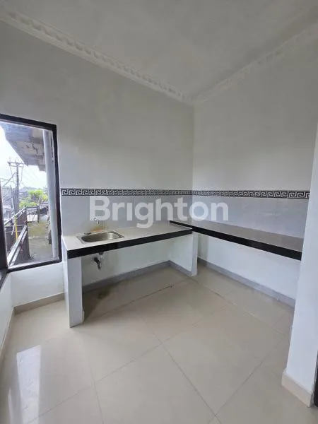 image RUKO 2 LANTAI POSISI HOOK COCOK UNTUK USAHA LOKASI STRATEGIS DI LUKLUK, BADUNG, BALI (6)