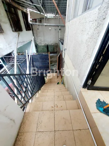 image RUANG USAHA STRATEGIS 90M² DI PAMULANG, DEKAT UNPAM LAMA HARGA NEGO (6)