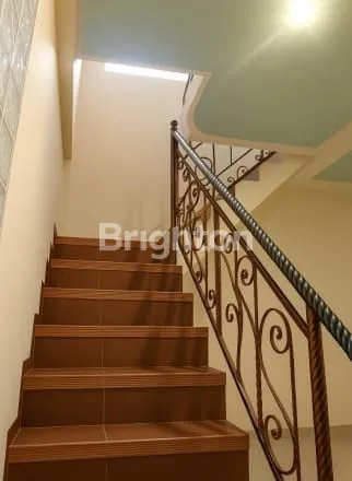 image RUMAH USAHA SIAP HUNI DEKAT ALUN ALUN DEMAK (3)