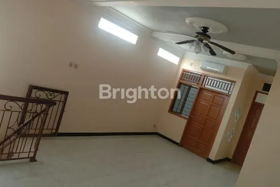 image RUMAH USAHA SIAP HUNI DEKAT ALUN ALUN DEMAK (4)