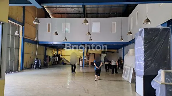 image GUDANG SUNTER JAKUT (3)