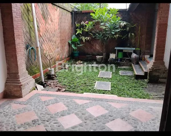 image DISEWAKAN RUMAH 2 LANTAI – LOKASI STRATEGIS DENPASAR TIMUR (3)
