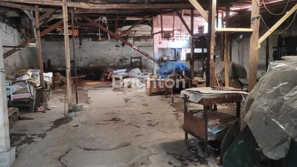 image GUDANG DAERAH KAPUK DEKAT PIK ELANG LAUT PINGGIR JALAN RAYA (6)