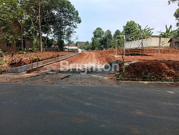 image TANAH PINGGIR JALAN SIAP BANGUN USAHA DIKOTA SEMARANG (2)