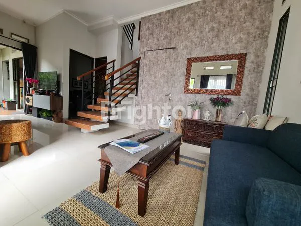 image DIJUAL RUMAH CANTIK DI CIRACAS  (2)