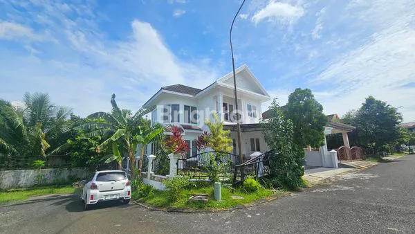 image RUMAH BALIKPAPAN BARU POSISI HOEK HARGA BERSAHABAT (1)