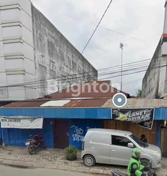 image RUMAH STRATEGIS DI JL. AGUS SALIM, SAMARINDA KOTA (1)