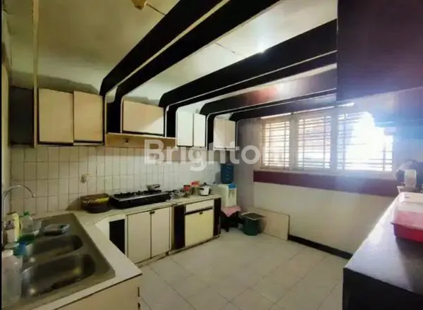 image RUMAH LUAS, STRATEGIS CAWANG JAKARTA TIMUR. (6)